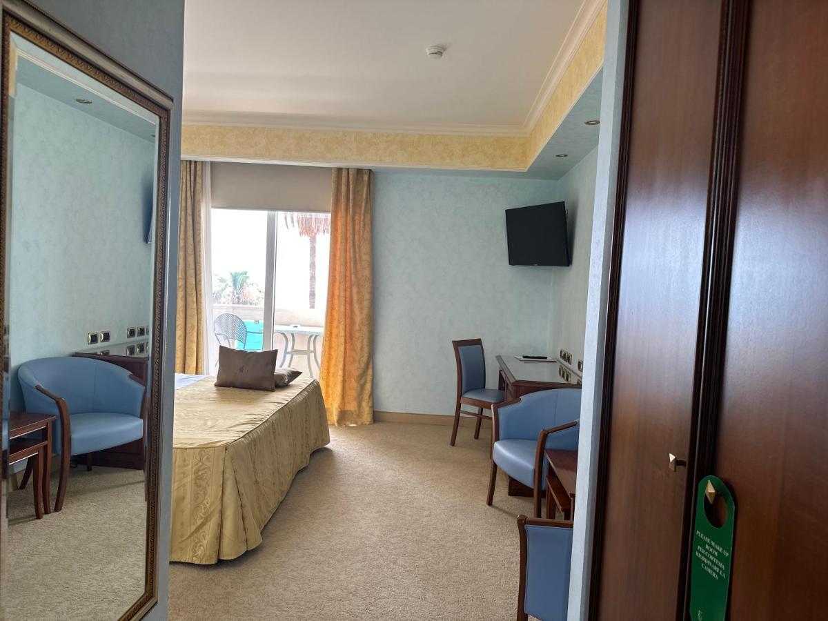 Gardenia Hotel Lazzaro Luaran gambar
