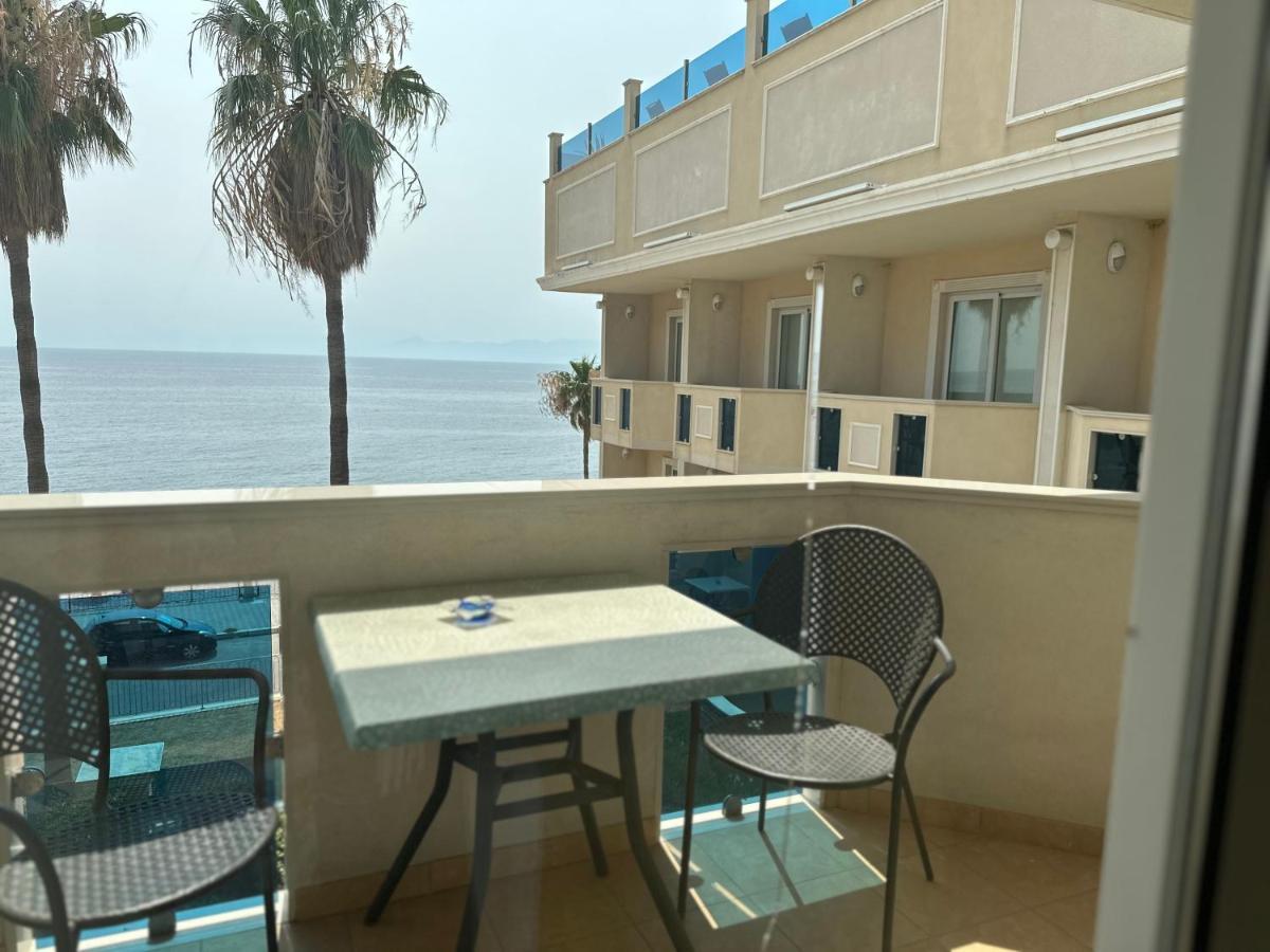 Gardenia Hotel Lazzaro Luaran gambar