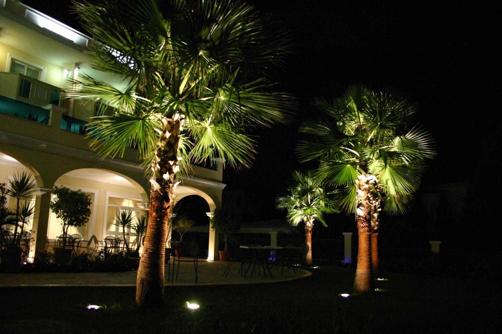 Gardenia Hotel Lazzaro Luaran gambar