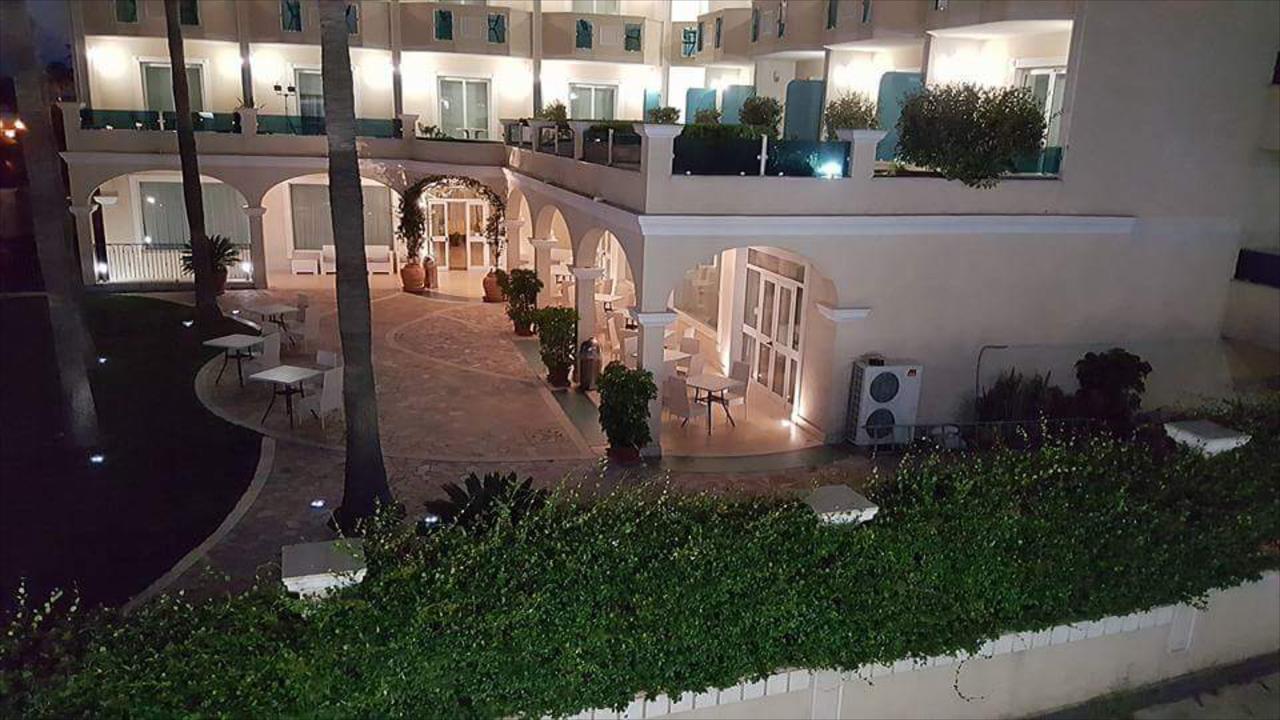 Gardenia Hotel Lazzaro Luaran gambar