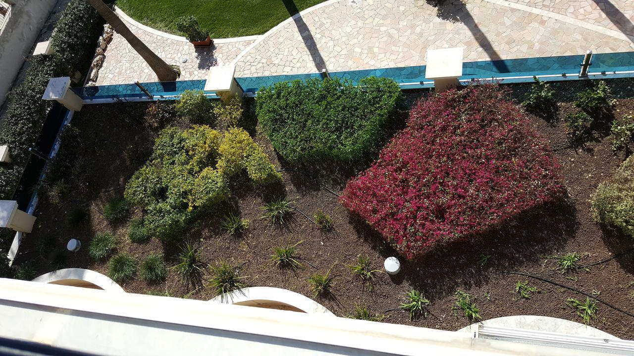 Gardenia Hotel Lazzaro Luaran gambar